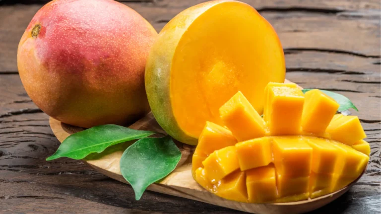 mangue fruit